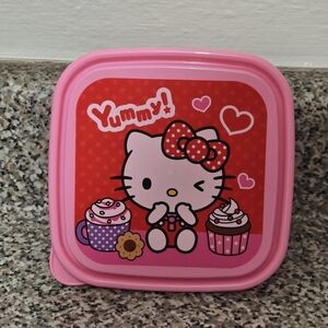 🍒🍒 Hello Kitty Pink Food Storage Container